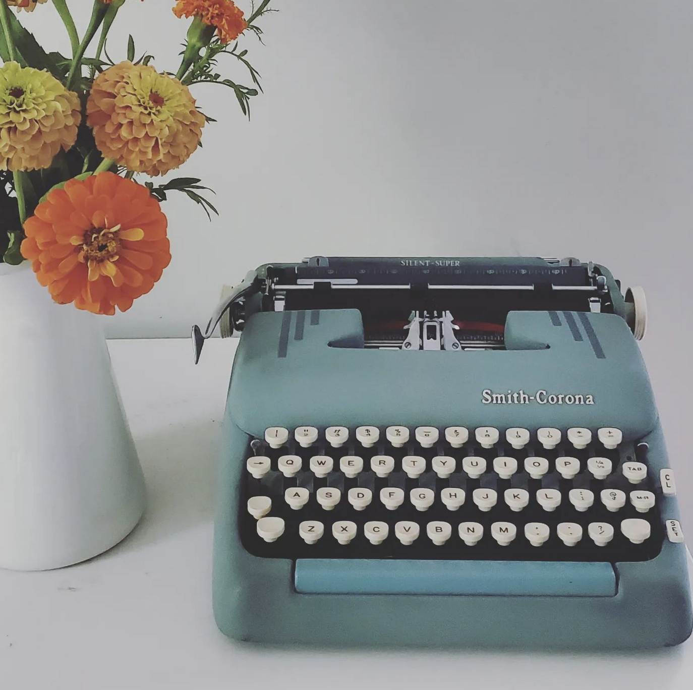 Circa 1955 Smith Corona Silent Super Typewriter – Buy Now!